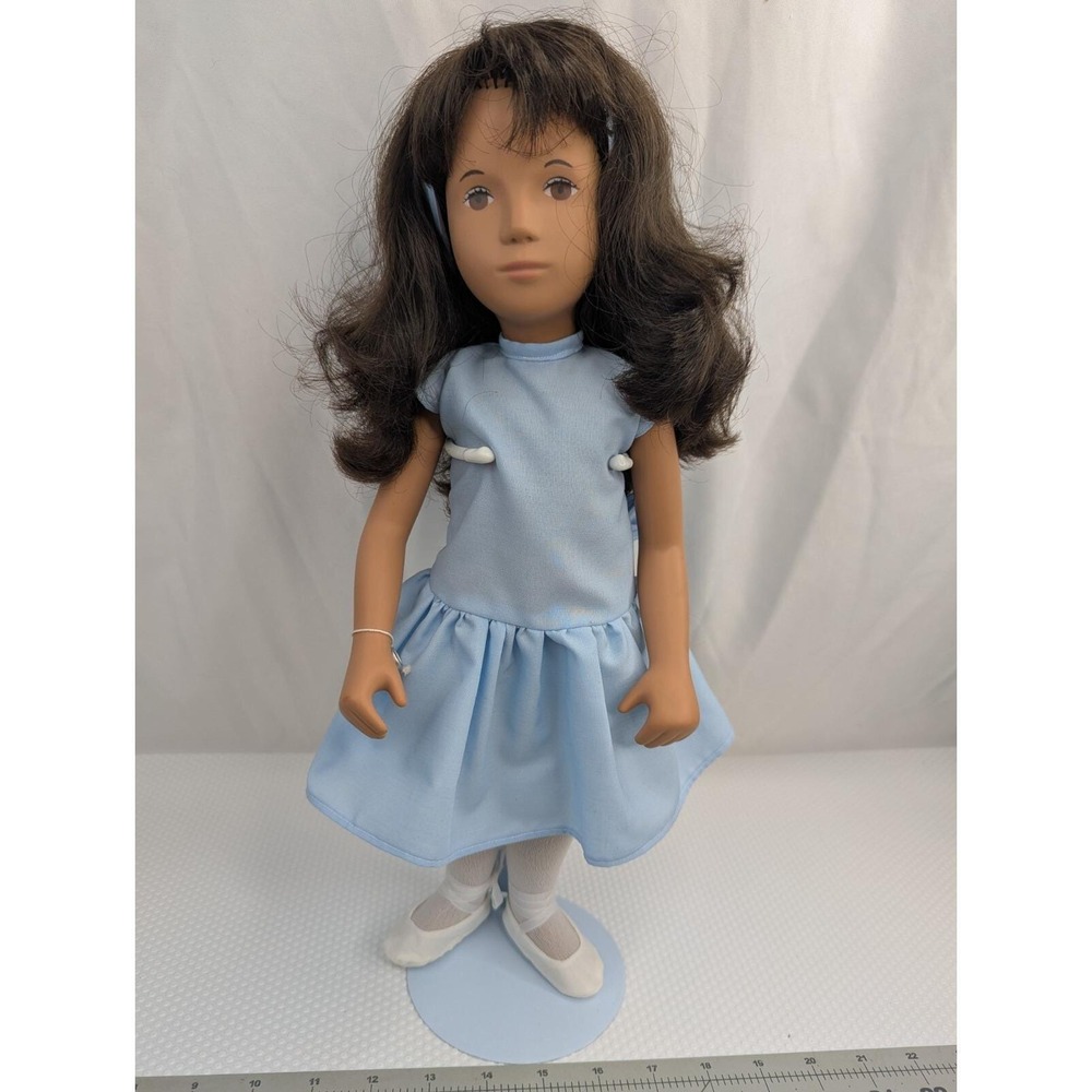 Trenton Sasha Doll‎ 113 Brunette 16 Inch Dancing Blue Dress